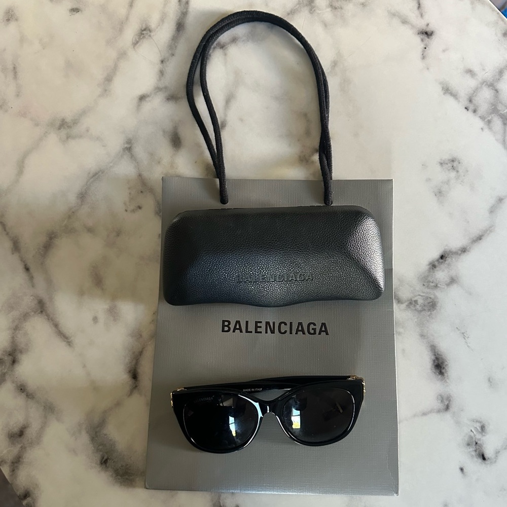 Balenciaga Cat Eye Sunglasses BB103SA 001 57 18-145 - Picture 8 of 8